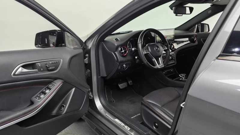 Mercedes-Benz GLA-Class