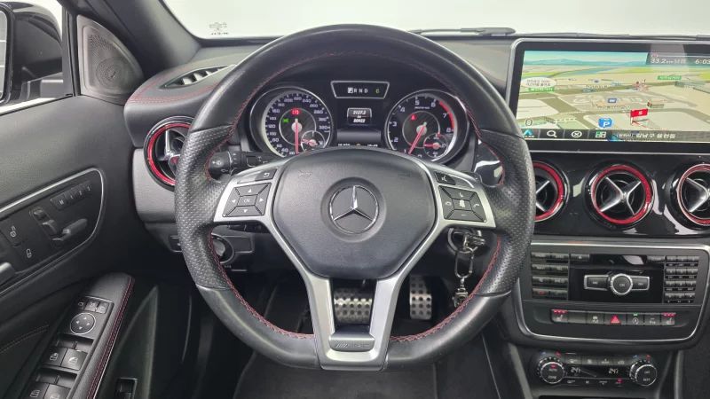 Mercedes-Benz GLA-Class