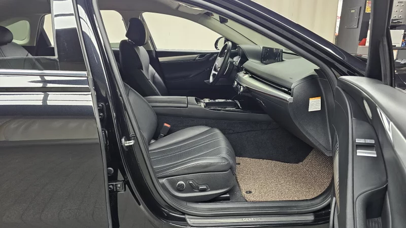 Genesis Electrified G80