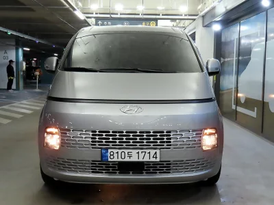 Hyundai Staria
