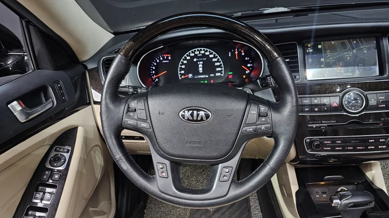 Kia K7