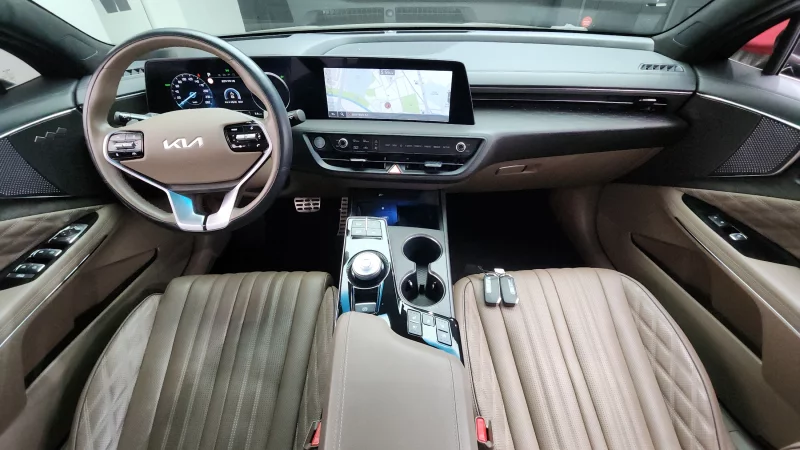 Kia K8