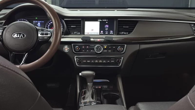 Kia K7