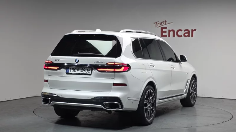 BMW X7