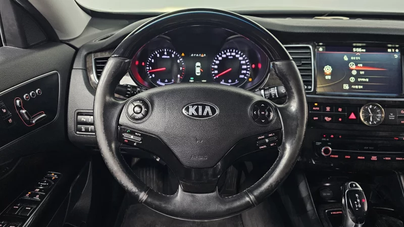 Kia K9