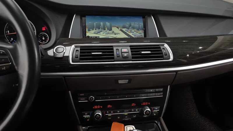 BMW 5-Series Gran Turismo