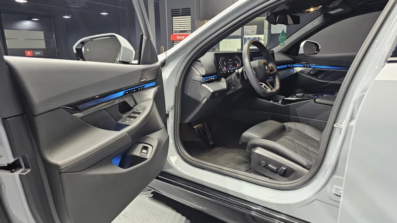 BMW 5-Series