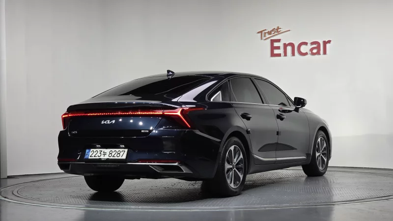 Kia K8
