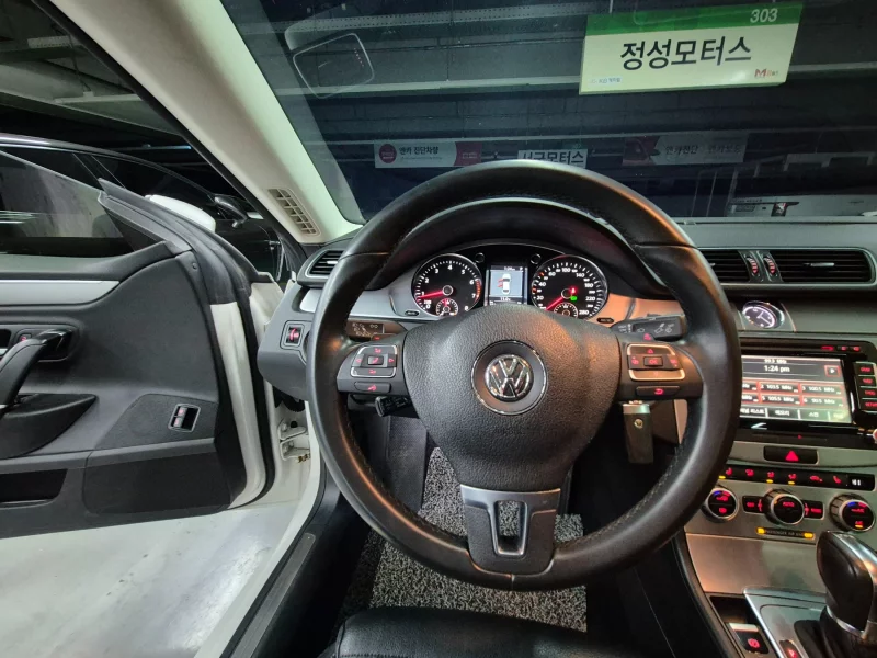 Volkswagen PASSAT CC