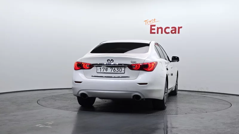 Infiniti Q50