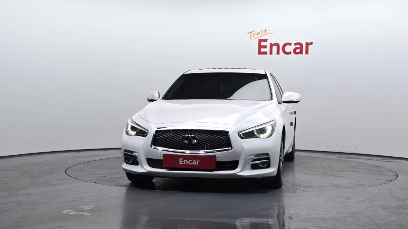 Infiniti Q50