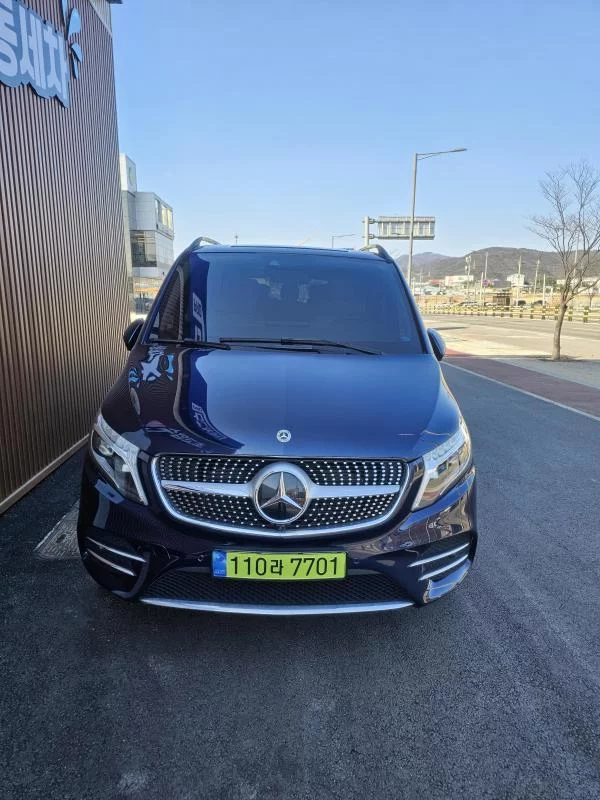 Mercedes-Benz V-Class