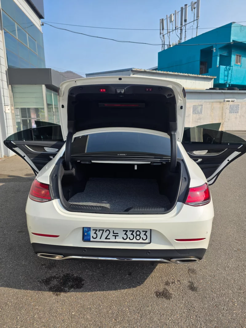 Mercedes-Benz CLS-Class