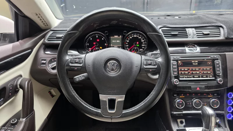 Volkswagen PASSAT CC