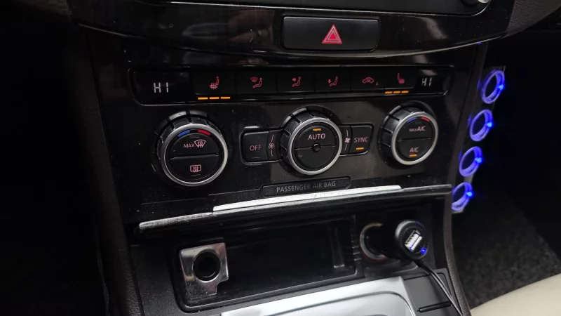 Volkswagen PASSAT CC