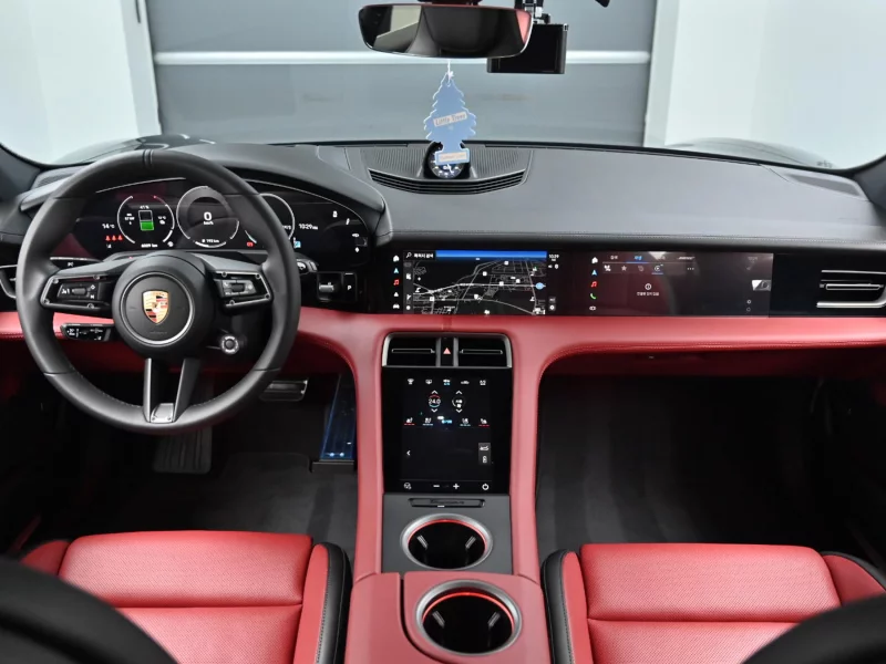 Porsche Taycan