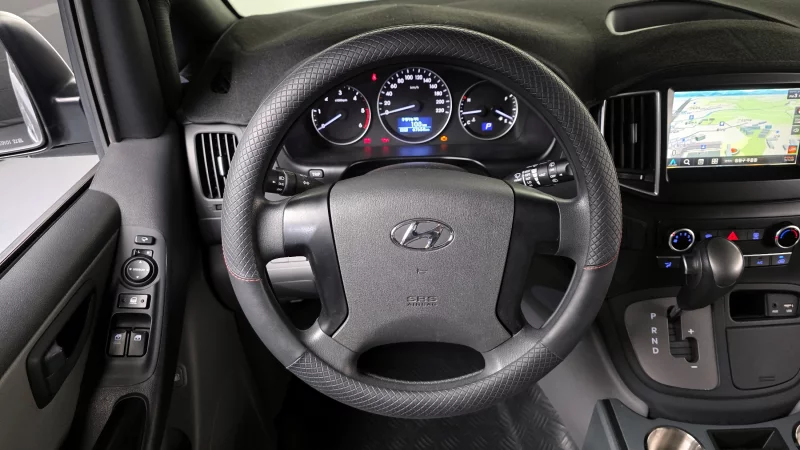 Hyundai Grand Starex