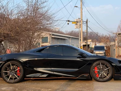 Mclaren 765LT
