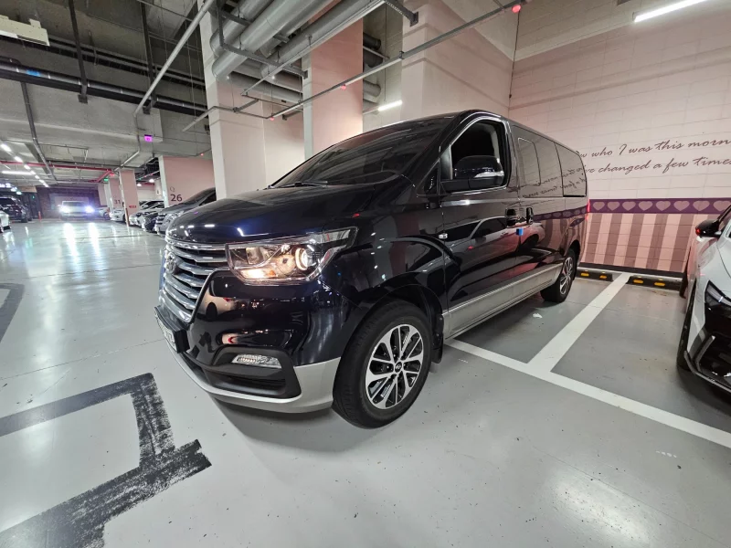 Hyundai Grand Starex