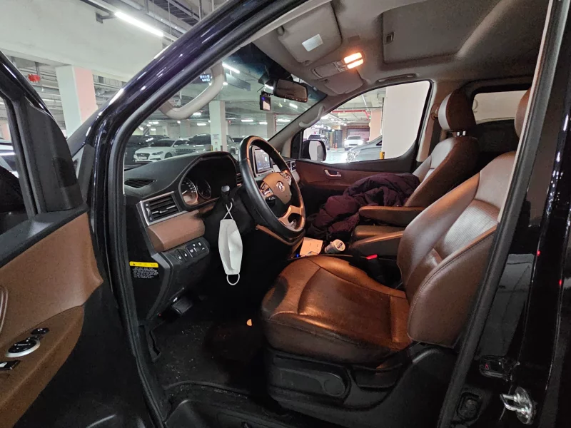 Hyundai Grand Starex