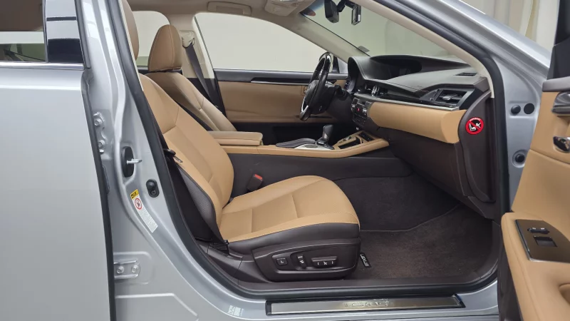 Lexus ES300h