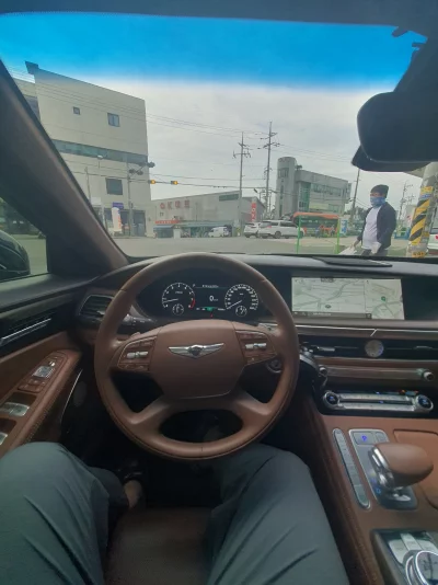 Genesis G90