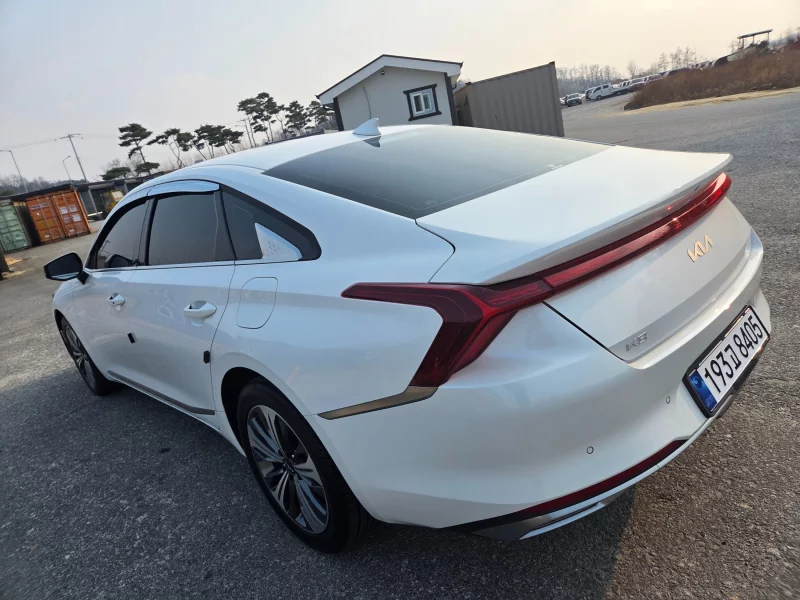 Kia K8