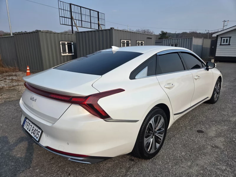 Kia K8