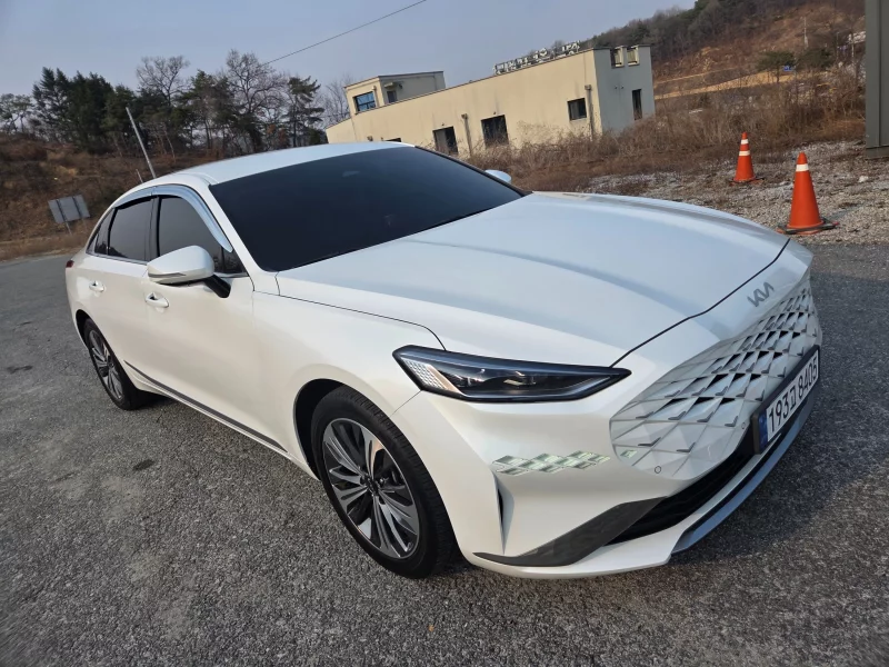Kia K8
