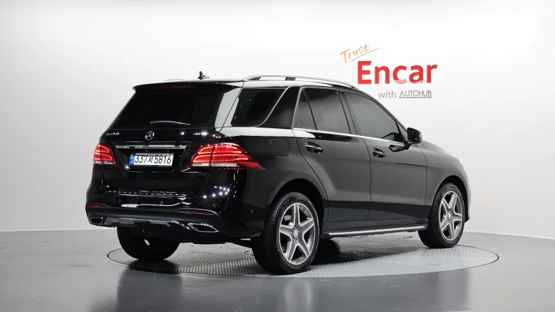 Mercedes-Benz GLE-Class