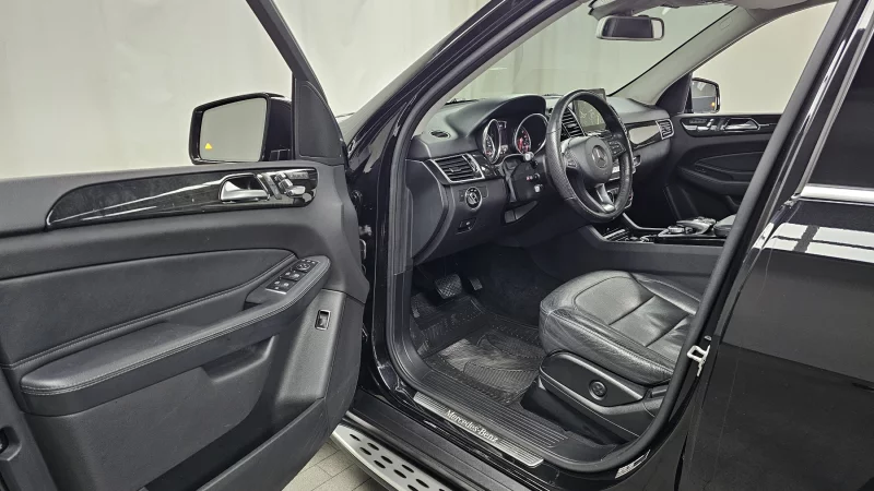 Mercedes-Benz GLE-Class