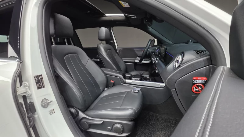 Mercedes-Benz GLB-Class