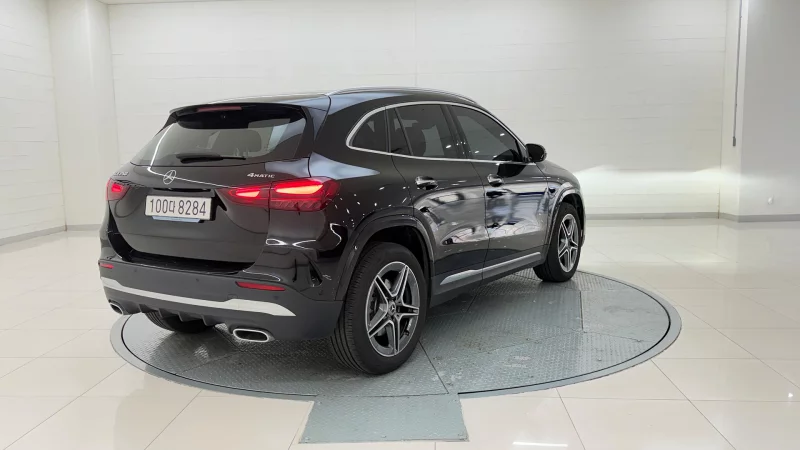 Mercedes-Benz GLA-Class