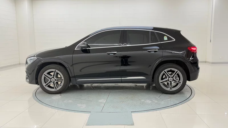 Mercedes-Benz GLA-Class