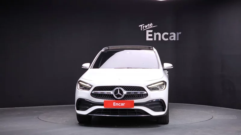 Mercedes-Benz GLA-Class