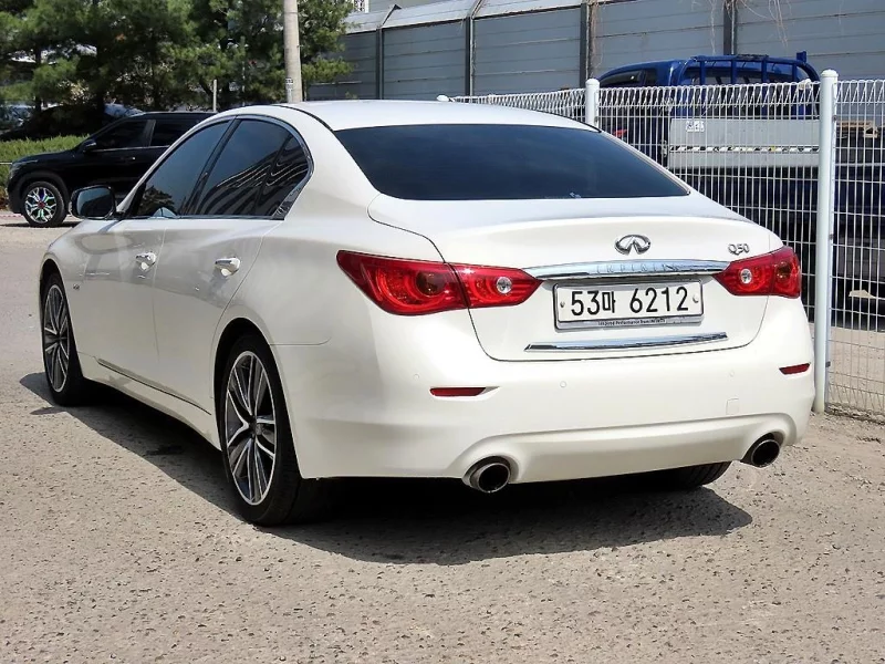 Infiniti Q50