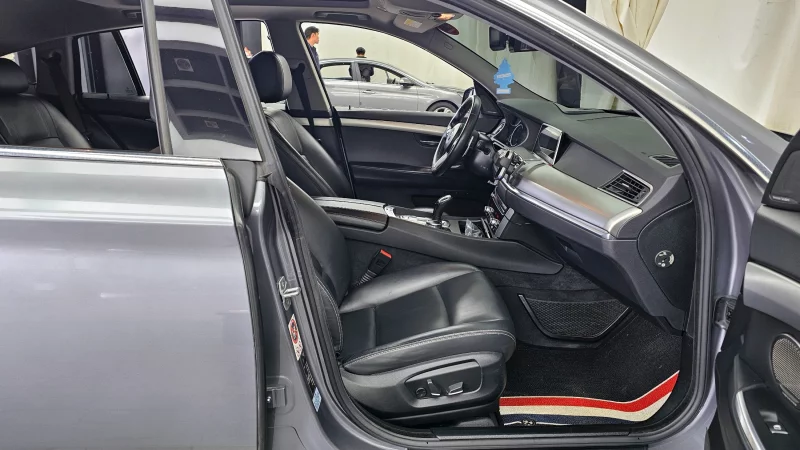 BMW 5-Series Gran Turismo