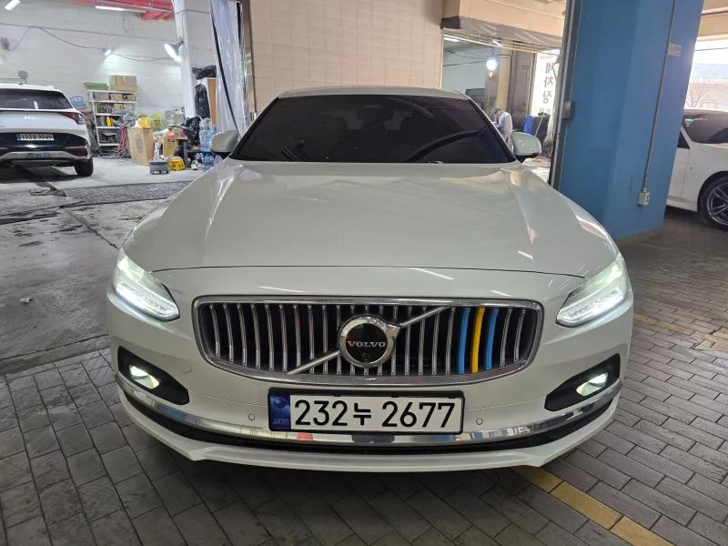 Volvo S90