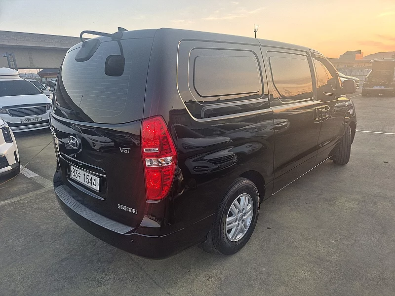 Hyundai Grand Starex