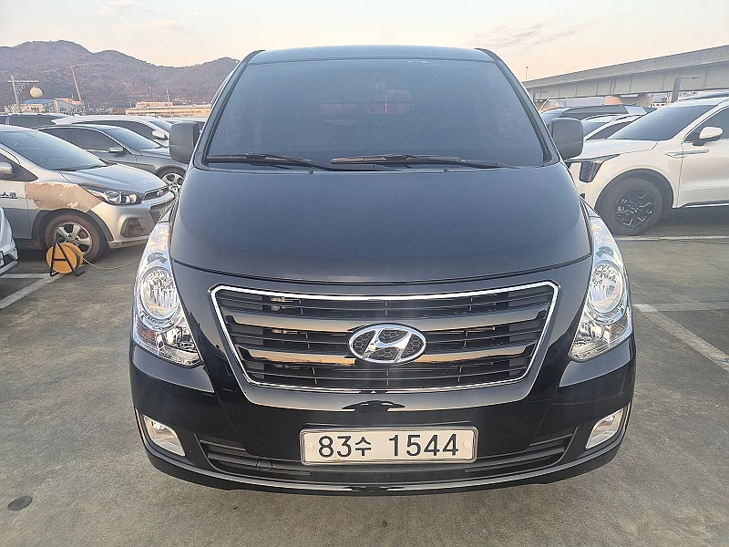 Hyundai Grand Starex