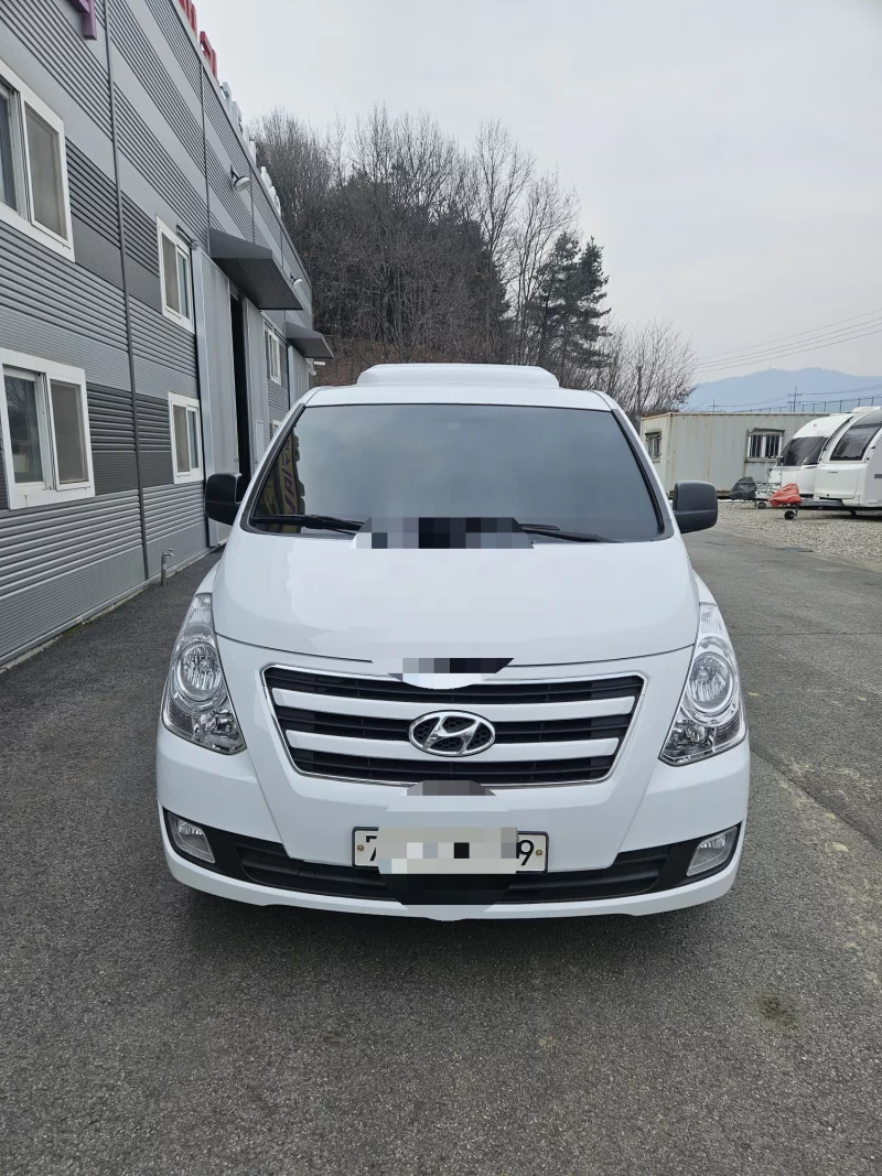 Hyundai Grand Starex