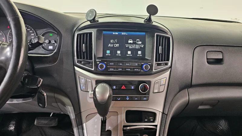 Hyundai Grand Starex