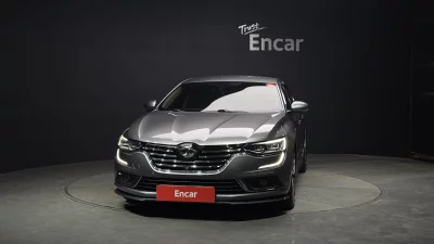 Renault SM6