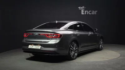Renault SM6