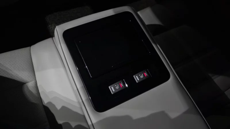 Renault SM6