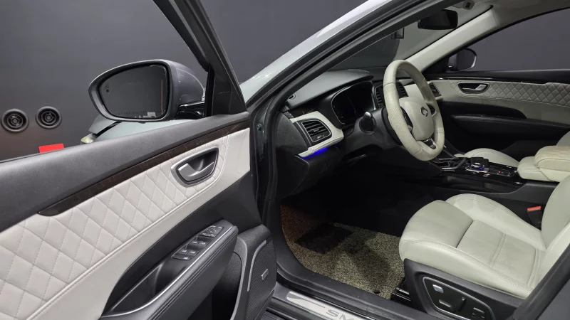 Renault SM6