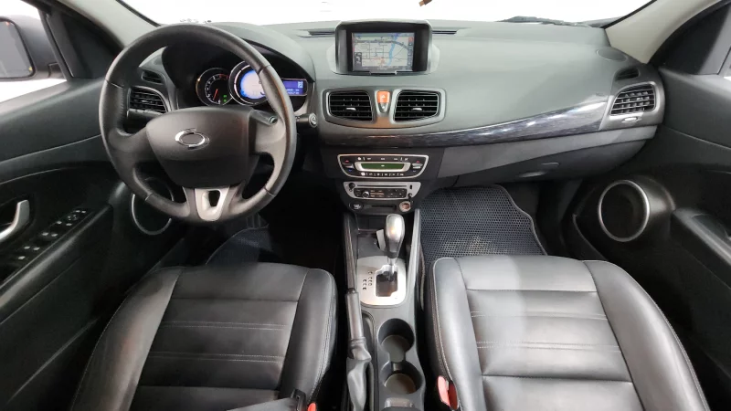 Renault SM3