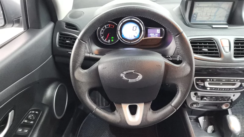 Renault SM3