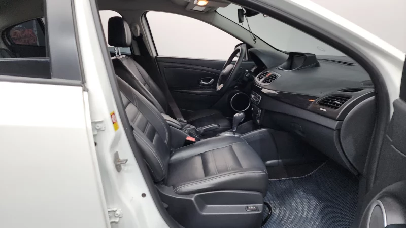 Renault SM3