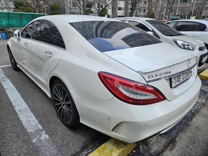 Mercedes-Benz CLS-Class